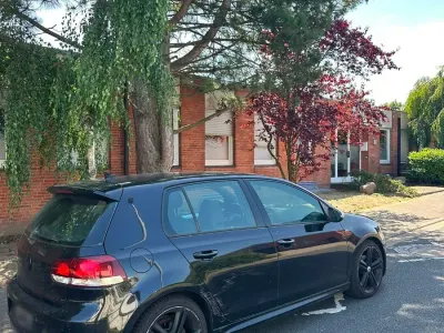 Gebraucht VW Golf VI R-line 122 PS (89 kW) 2009 Schwarz Kleinwagen