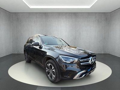 Gebraucht Mercedes GLC300e 306 PS (225 kW) 2021 Schwarz SUV