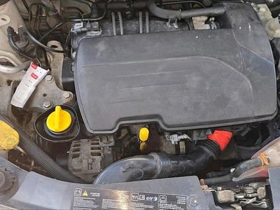 Gebraucht Renault Clio III 2010 Weiß Kleinwagen