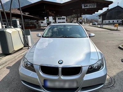 Gebraucht BMW 320 150 PS (110 kW) 2006 Silber Kombi