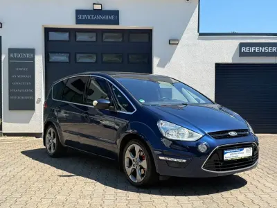 Gebraucht Ford S-MAX Titanium 200 PS (147 kW) 2012 Blau Van / Kleinbus