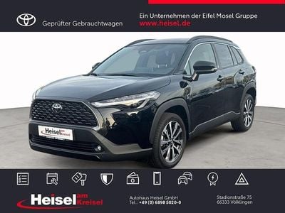 Schwarz Gebraucht 2024 Toyota Corolla Cross Team SUV | 31.890 € (Fairer Preis)