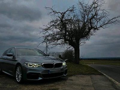 Gebraucht BMW 530 M Sport 265 PS (194 kW) 2019 Grau Kombi