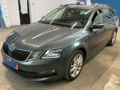 Gebraucht Skoda Octavia Drive 180 PS (132 kW) 2017 Grau Kombi