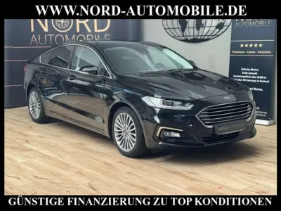 Gebraucht Ford Mondeo Titanium 190 PS (139 kW) 2022 Schwarz Limousine