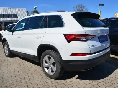 Gebraucht Skoda Kodiaq Style 150 PS (110 kW) 2023 Moonweiss metallic SUV