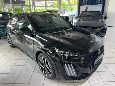 Neu Peugeot 208 GT 136 PS (100 kW) 2025 Schwarz Kleinwagen