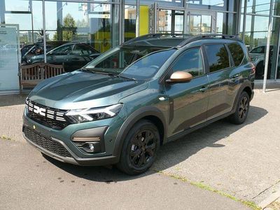 Neu Dacia Jogger Extreme 110 PS (80 kW) 2025 Zederngrün Van / Kleinbus