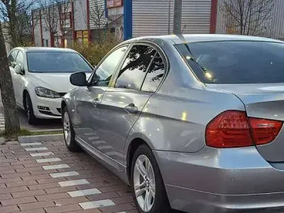 Gebraucht BMW 318 143 PS (105 kW) 2009 Limousine