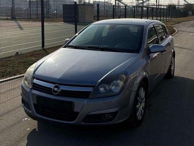 Usata Opel Astra 105 CV (77 kW) 2004 Utilitaria