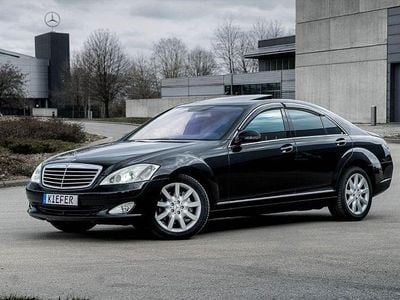 Gebraucht Mercedes S500 387 PS (284 kW) 2006 Schwarz Limousine