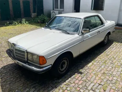 Gebraucht Mercedes 280 165 PS (121 kW) 1979 Weiß Coupé