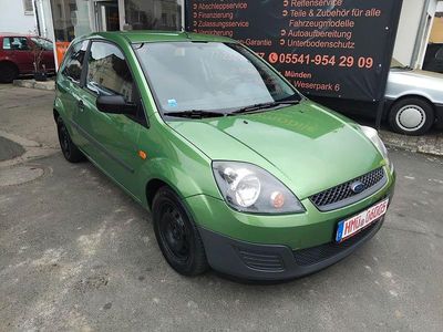 Gebraucht Ford Fiesta Ambiente 60 PS (44 kW) 2006 Grün Kleinwagen