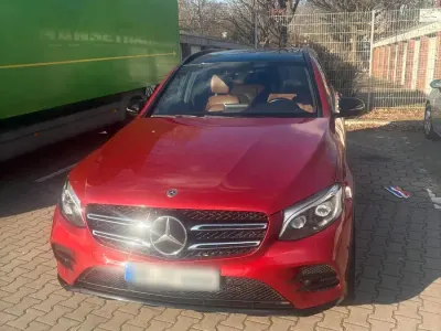 Gebraucht Mercedes GLC250 244 PS (179 kW) 2016 Rot SUV