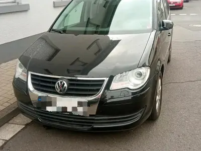Gebraucht VW Touran 109 PS (80 kW) 2008 Schwarz Van / Kleinbus