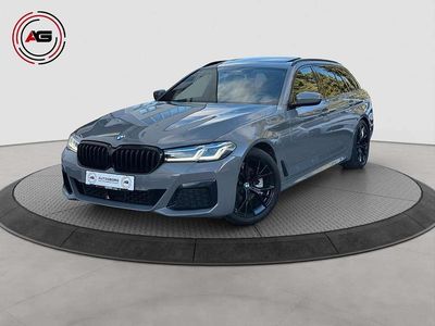 Gebraucht BMW 520 M Sport 190 PS (139 kW) 2021 Berninagrau Kombi