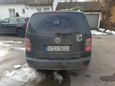 Gebraucht VW Touran Freestyle 140 PS (102 kW) 2010 Schwarz Van / Kleinbus
