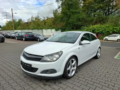 Gebraucht Opel Astra GTC Selection 116 PS (85 kW) 2009 Weiß Coupé