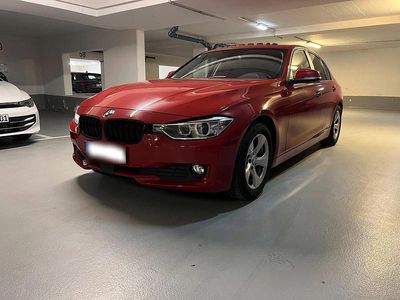 Second-hand BMW 320 163 CP (119 kW) 2012 Roșu Berlinǎ