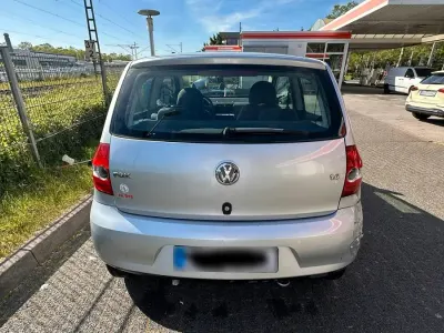 Gebraucht VW Fox 75 PS (55 kW) 2006 Grau Kleinwagen