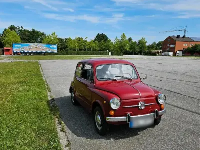 Gebraucht Fiat 600D 23 PS (16 kW) 2026 Rot Kleinwagen