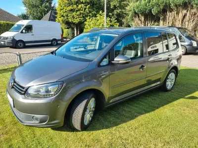 Gebraucht VW Touran Comfortline 140 PS (102 kW) 2013 Grau Van / Kleinbus