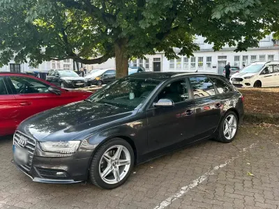 Gebraucht Audi A4 163 PS (119 kW) 2014 Grau Kombi
