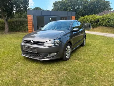 Gebraucht VW Polo 63 PS (46 kW) 2011 Grau Kleinwagen