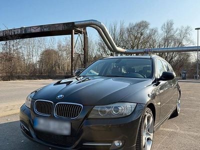 Second-hand BMW 320 Exclusive 184 CP (135 kW) 2011 Negru Break