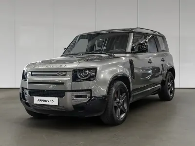 Gebraucht Land Rover Defender SE Dynamic 304 PS (223 kW) 2023 Pangea green SUV