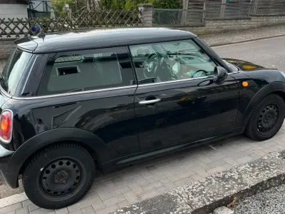 Usata Mini ONE 75 CV (55 kW) 2009 Nero Utilitaria