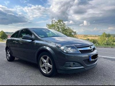 Opel Astra GTC