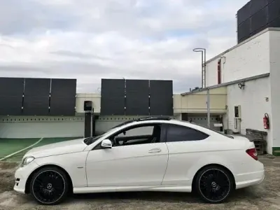 Gebraucht Mercedes C350 306 PS (225 kW) 2011 Weiß Coupé