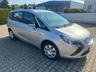 Gebraucht Opel Zafira Tourer Edition 140 PS (102 kW) 2012 Silber Van / Kleinbus