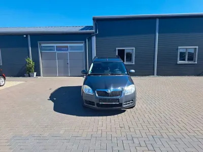 Gebraucht Skoda Roomster Style 86 PS (63 kW) 2008 Grau Van / Kleinbus