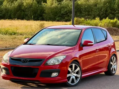 Gebraucht Hyundai i30 Edition 116 PS (85 kW) 2010 Limousine