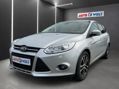 Gebraucht Ford Focus 116 PS (85 kW) 2013 Silber Limousine