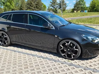 Gebraucht Opel Insignia OPC 325 PS (239 kW) 2013 Schwarz Kombi
