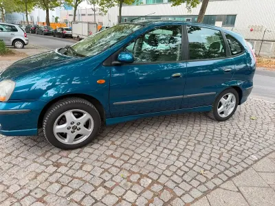 Gebraucht Nissan Almera 114 PS (83 kW) 2003 Blau Kleinwagen