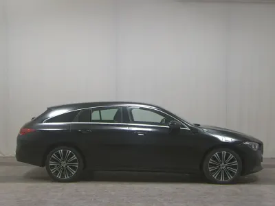 Gebraucht Mercedes CLA200 Shooting Brake Progressive 150 PS (110 kW) 2022 Schwarz Kombi