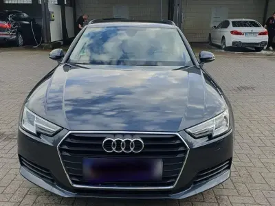 Gebraucht Audi A4 150 PS (110 kW) 2018 Grau Kombi