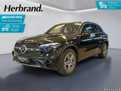 Gebraucht Mercedes GLC300 AMG 269 PS (197 kW) 2023 Metalliclack obsidianschwarz m SUV