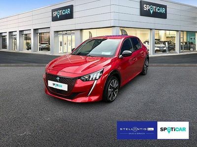Rot Gebraucht 2021 Peugeot e-208 GT Kleinwagen | 18.885 € (Fairer Preis)