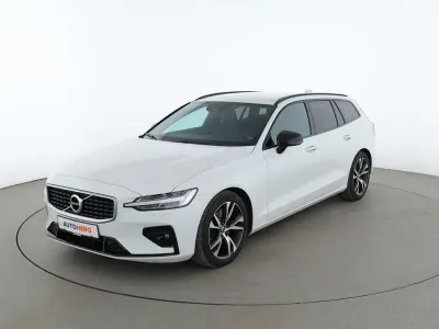 Gebraucht Volvo V60 R-Design 250 PS (183 kW) 2019 Weiß Kombi
