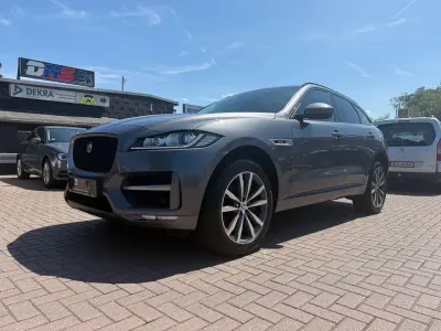 Gebraucht Jaguar F-Pace R-Sport 300 PS (220 kW) 2018 Corris grey SUV