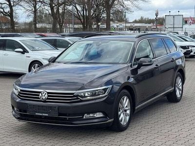 Gebraucht VW Passat Comfortline 190 PS (139 kW) 2018 Grau Kombi