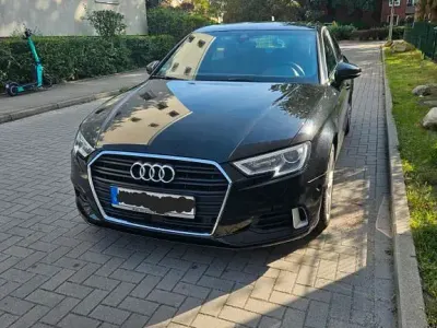Gebraucht Audi A3 Ambiente 150 PS (110 kW) 2018 Schwarz Limousine