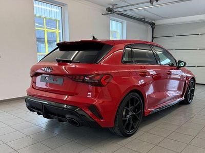 Ny Audi RS3 Sport 400 HK (294 kW) 2026 Rød Sedan