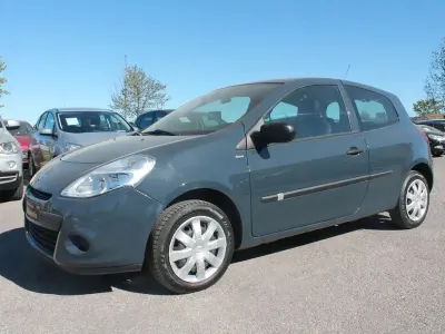 Usata Renault Clio III 75 CV (55 kW) 2012 Grigio Utilitaria