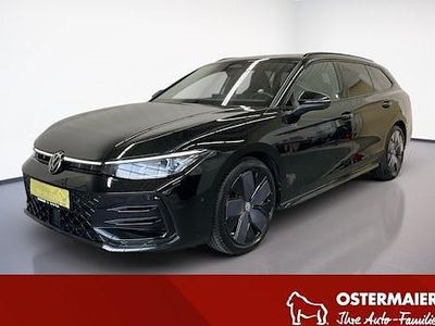 Gebraucht VW Passat R-line 193 PS (141 kW) 2024 Grenadillschwarz metallic Kombi